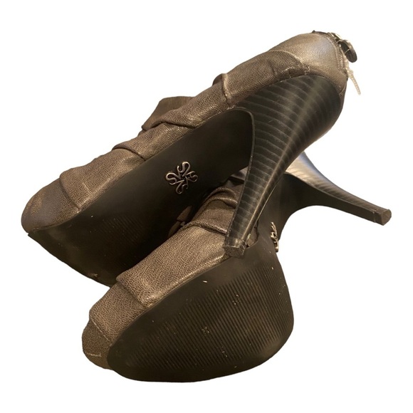 Simply Vera Vera Wang Heels Size 6.5 - Picture 2 of 7